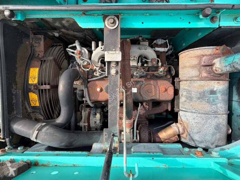جرافة Kobelco SK135SF