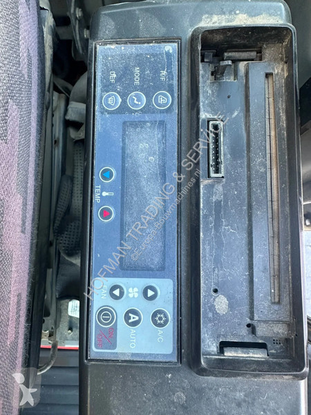Excavator New Holland Kobelco E70SR-1ES | A/C