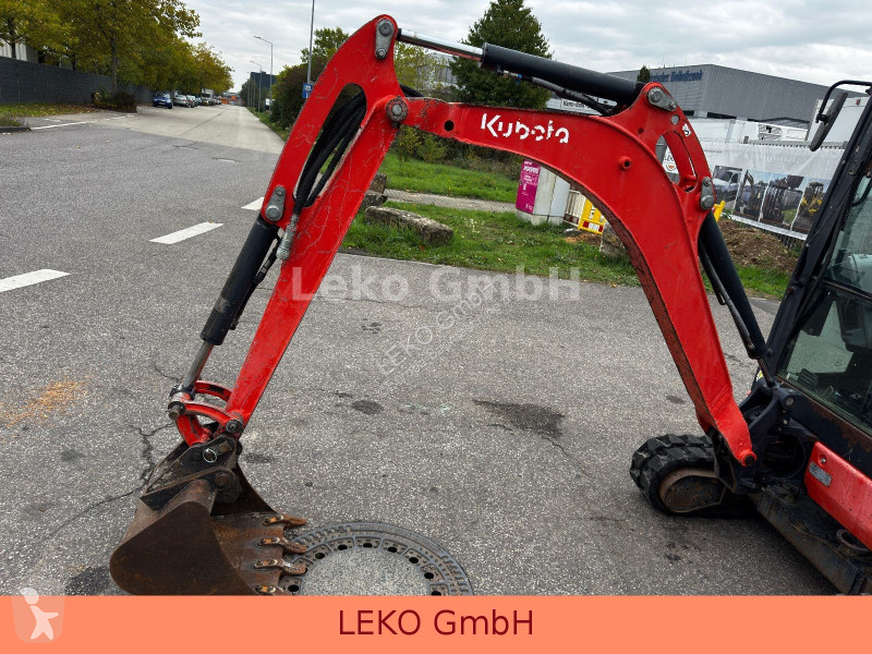 Багер Kubota 0194