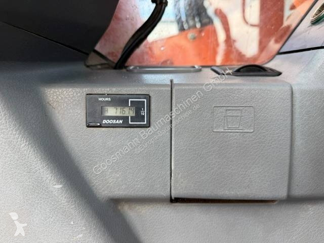 جرافة Doosan