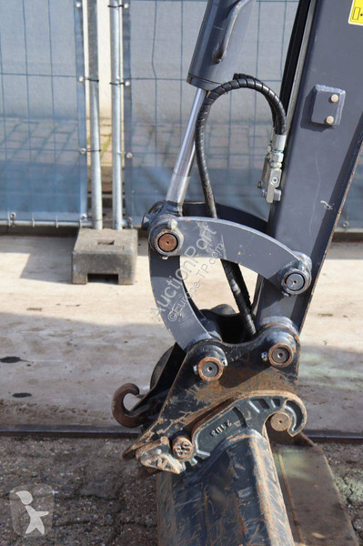 جرافة Eurotrac HE26SR