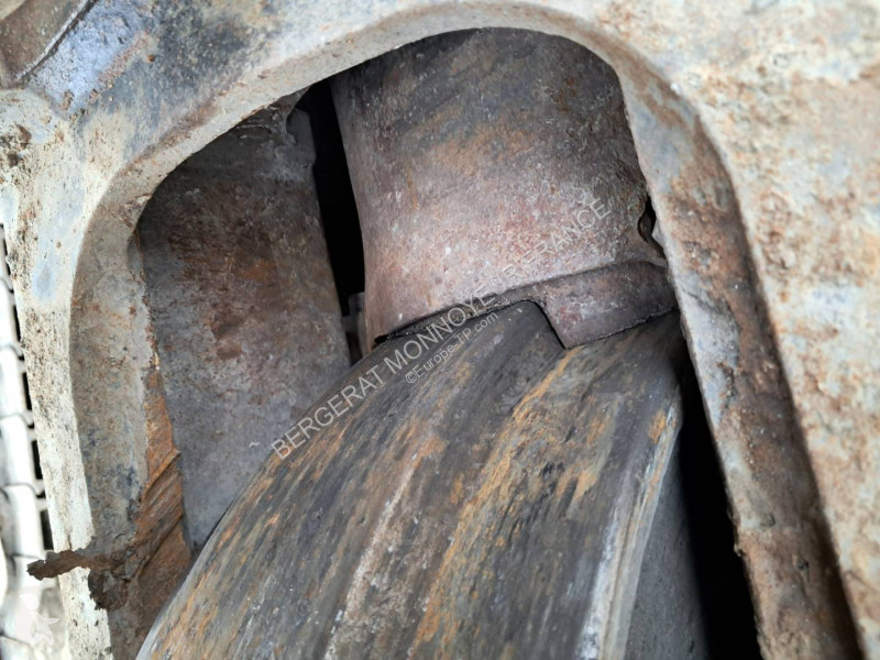 Багер Caterpillar