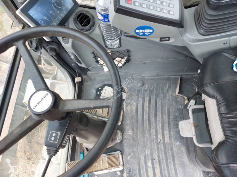 Graafmachine Liebherr A913Compact