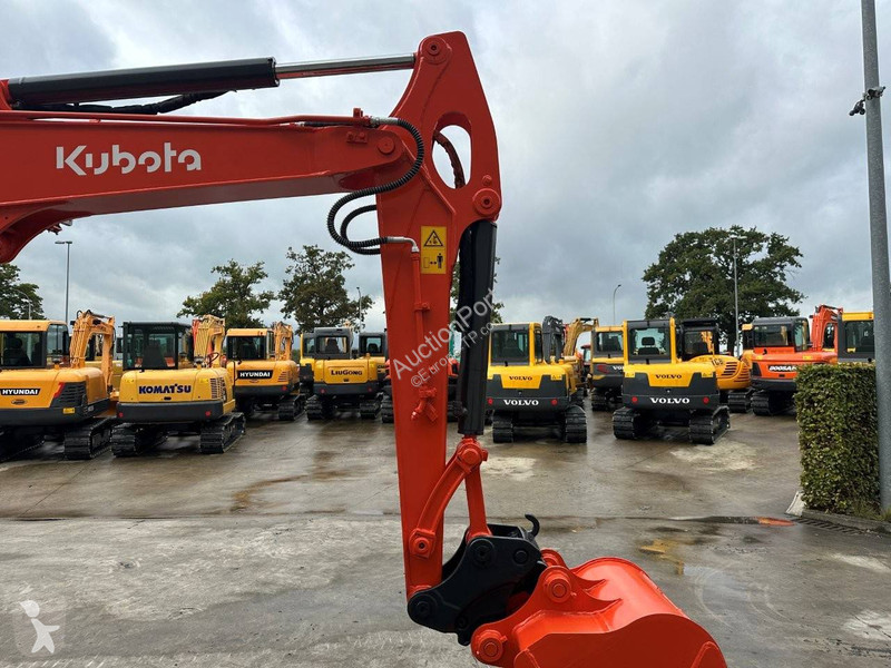 Escavadora Kubota