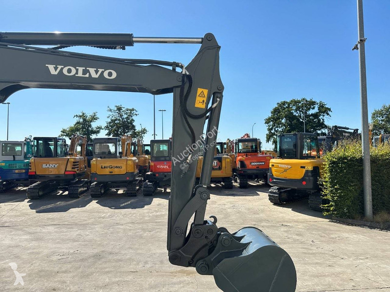 Escavadora Volvo D