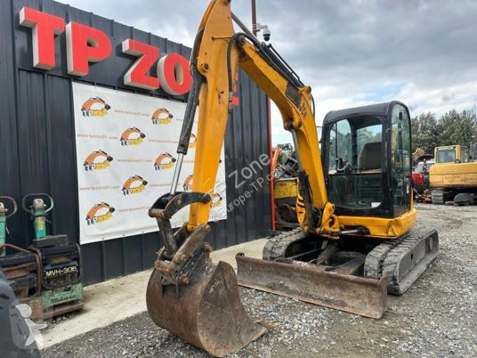 Escavadora JCB