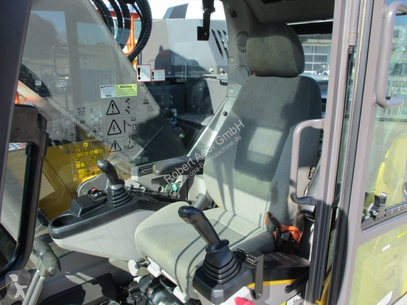 Escavadora Volvo ECR 355 EL