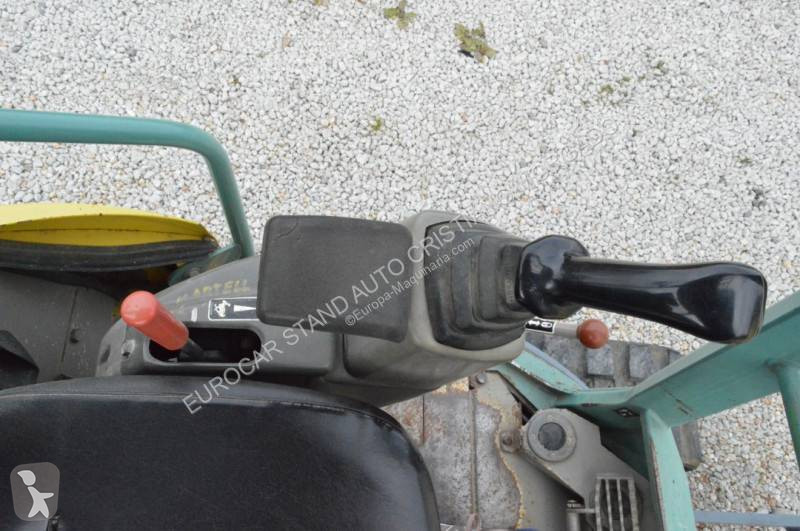 Escavadora Yanmar -4