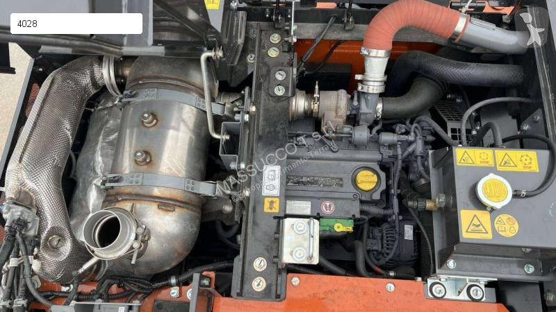 Escavatore Hitachi ZX175W-7