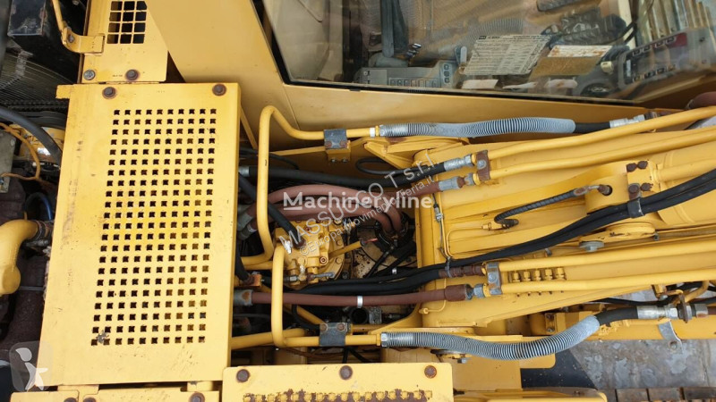 Escavatore Caterpillar