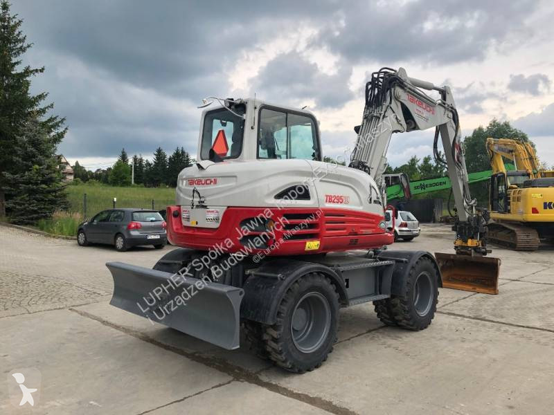 Escavadora Takeuchi TB295W