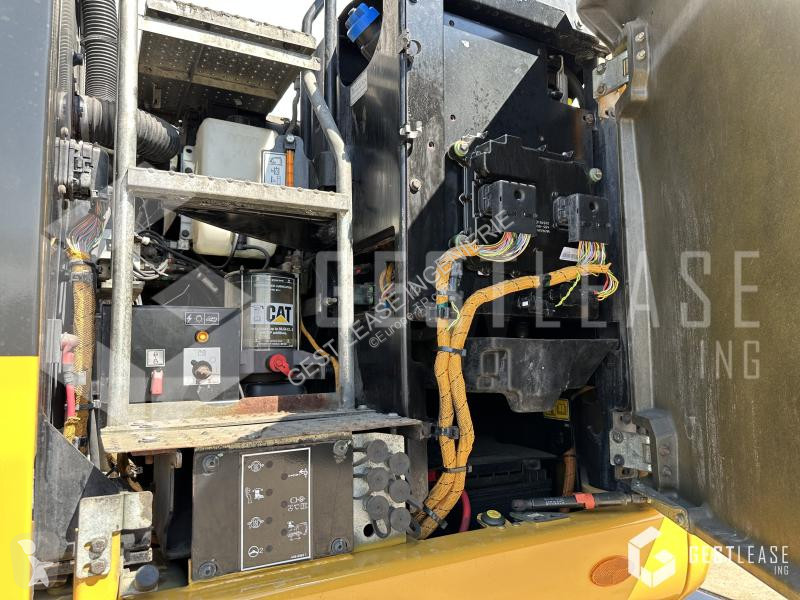 Excavator Caterpillar F