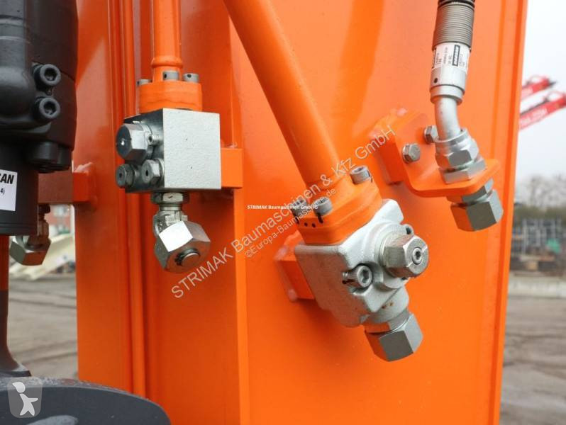 جرافة Doosan DX 210 LC-7