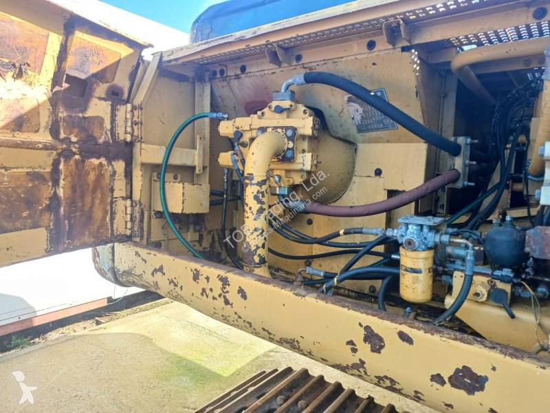 Excavator Caterpillar 325