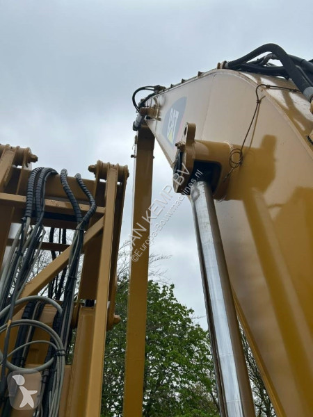 Rýpadlo Caterpillar 385 MH