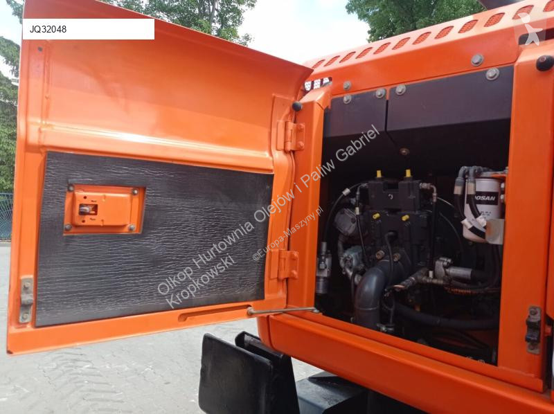 Lopatový nakládač Doosan DX140 W-3 Z SYSTEMEM...