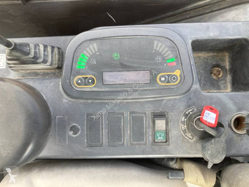 Excavadora Case CX26C