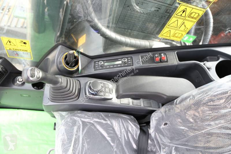 Escavadora Hyundai HX210AL
