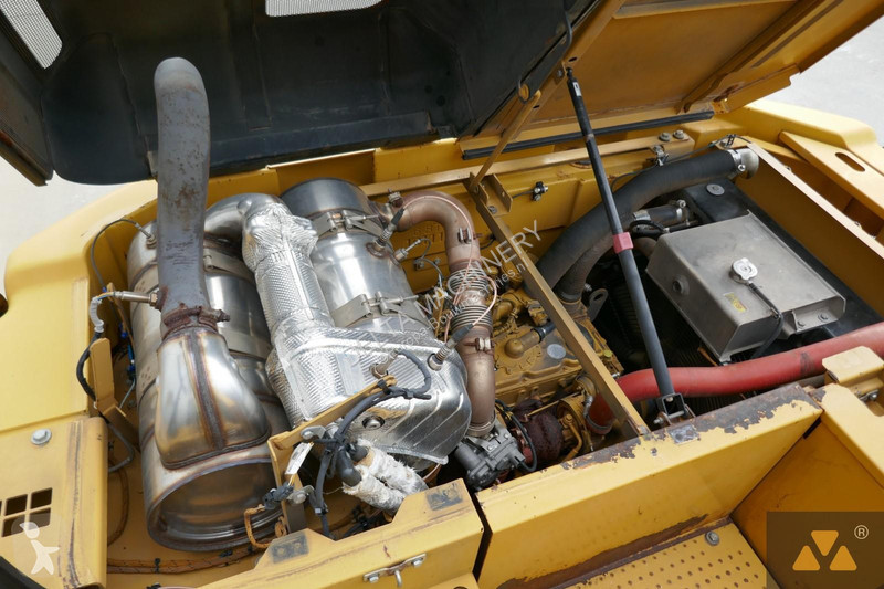 Excavator Caterpillar 325F LCR