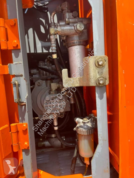 Escavatore Hitachi 135