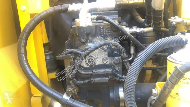 Escavadora Komatsu