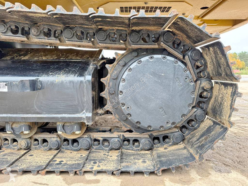 Excavator Caterpillar 320D3 GC - 16 Meter Long...