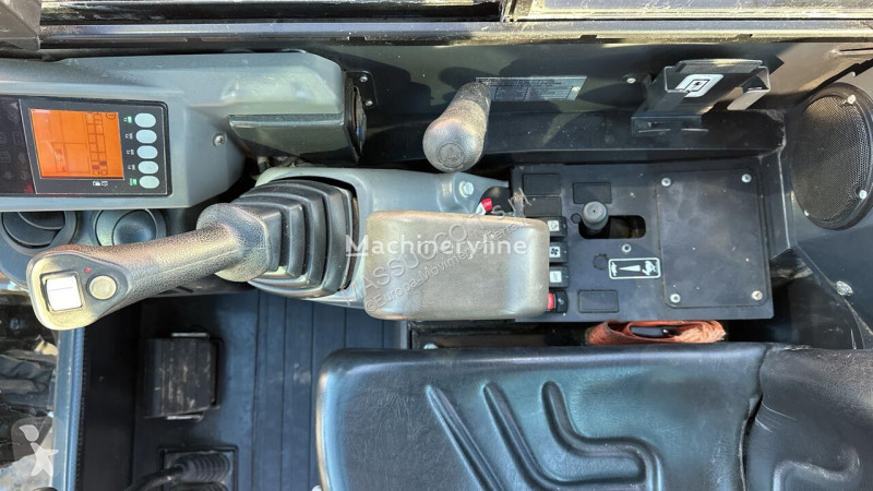 Escavatore Yanmar VIO26-6