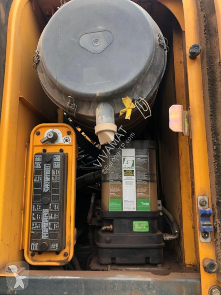 Escavatore Hyundai  HX520L