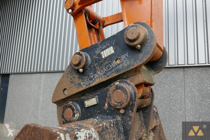 Excavadora Hitachi 0LC-7