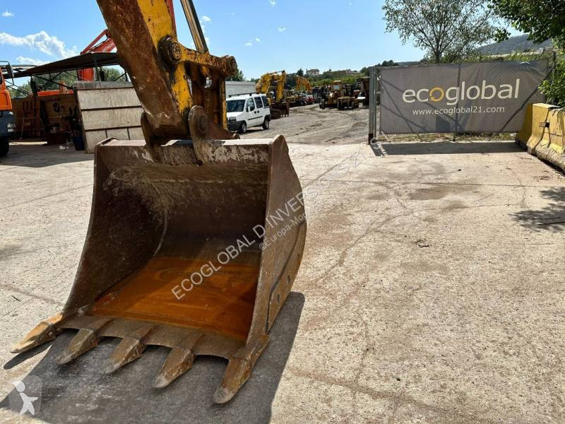 جرافة Komatsu
