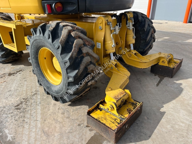 Excavator Komatsu MR-8