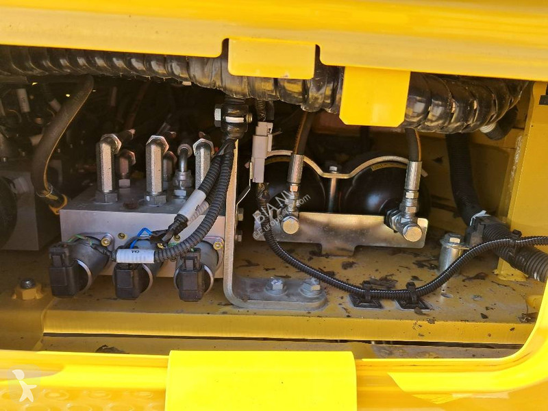 Escavatore Komatsu MR-11E0