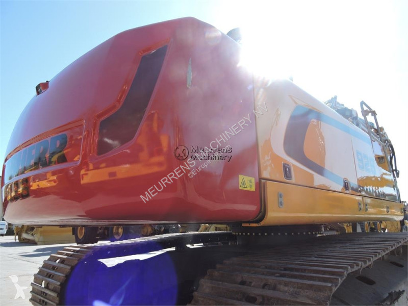 جرافة Liebherr R926LC