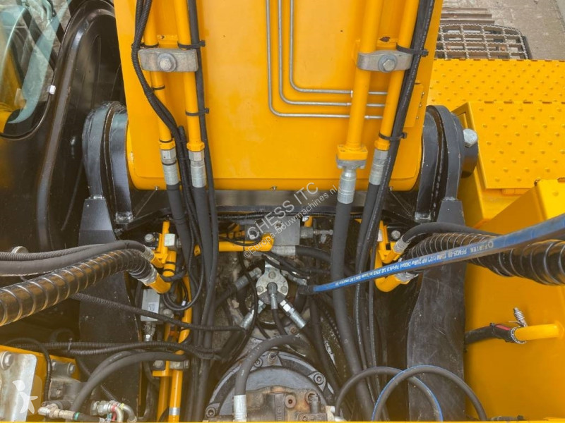 Skovl JCB -- JS 300 LC