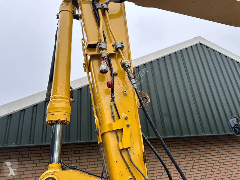 Escavadora Komatsu