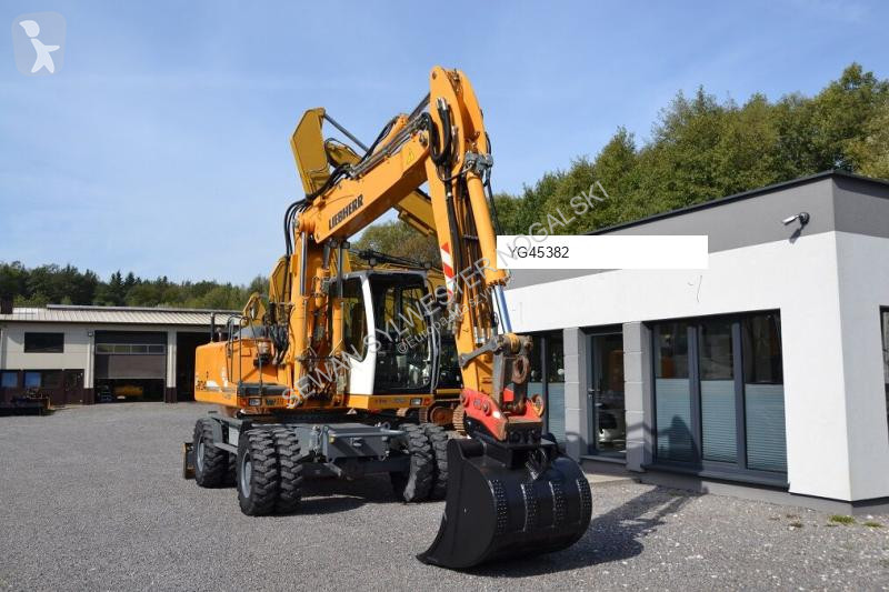 Excavator Liebherr A 904 C