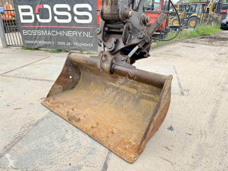 Excavadora Volvo L - 7.255 hours - 2 buckets
