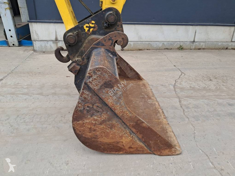 Escavadora Komatsu I-11