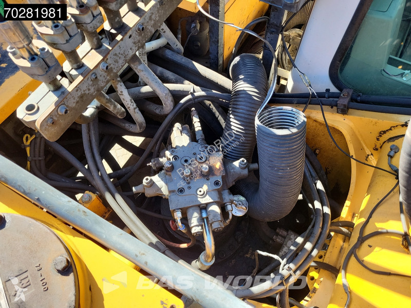 Excavadora Liebherr R914B