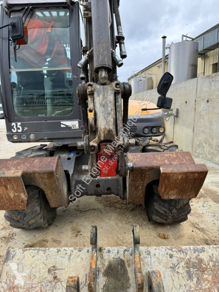 Excavator Mecalac