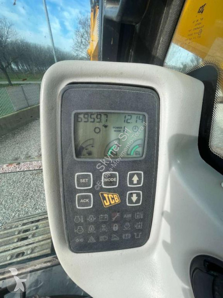 Escavatore JCB N