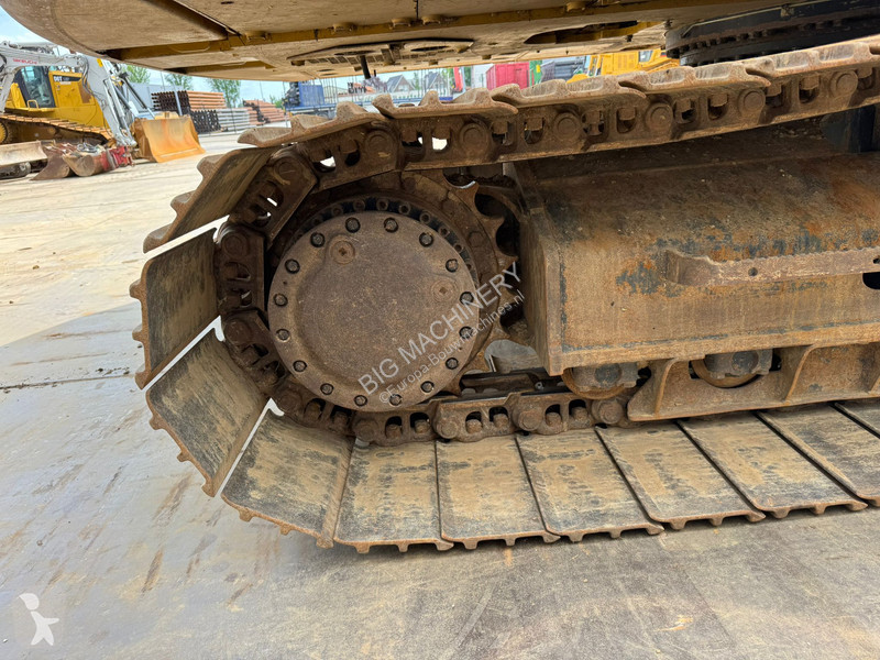 Graafmachine Caterpillar 323
