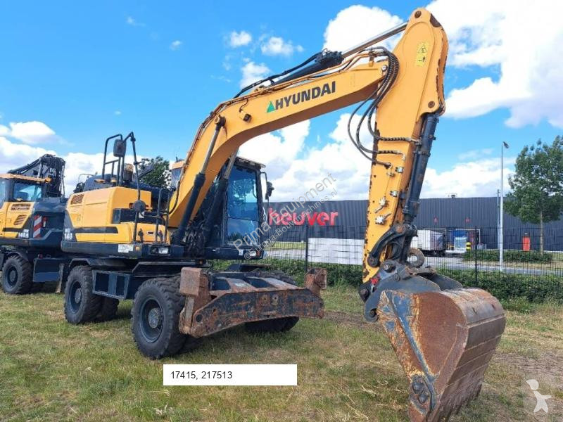 Lopatový nakládač Hyundai HW140