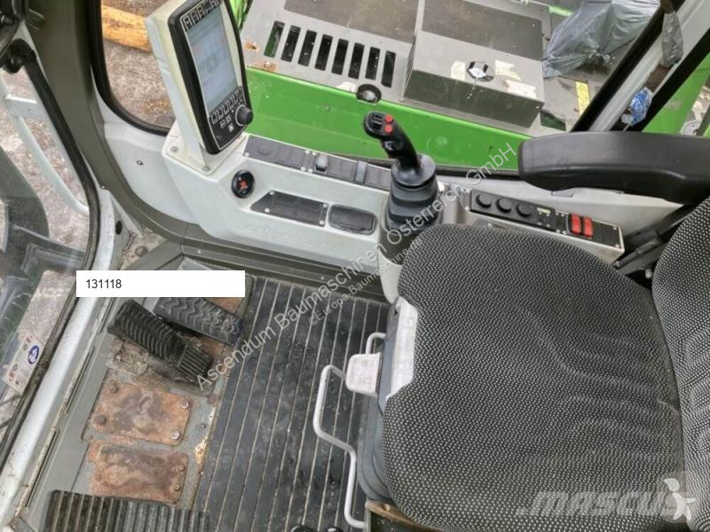 Excavator Sennebogen 735E