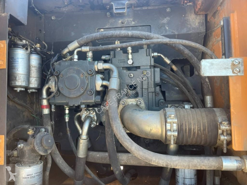 Excavadora Case WX218