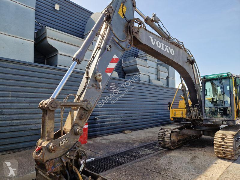 جرافة Volvo EC160