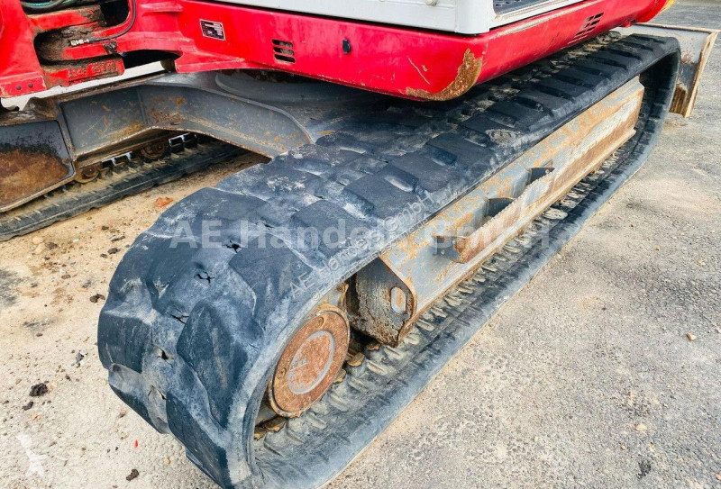 Escavatore Takeuchi