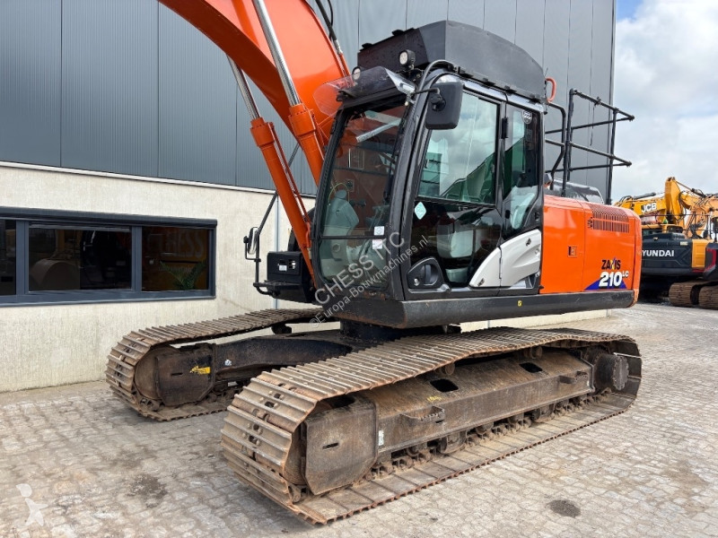 Escavadora Hitachi LC-6