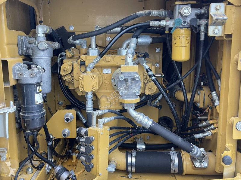 Excavator Caterpillar 2012 CE