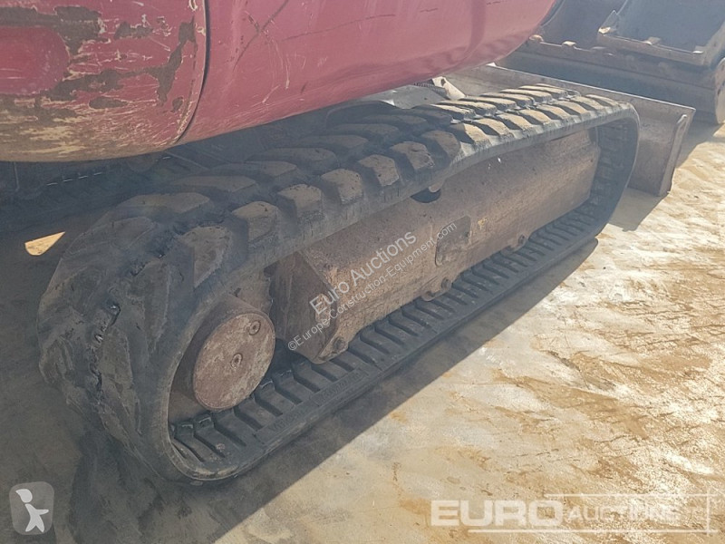 Escavadora Takeuchi 0